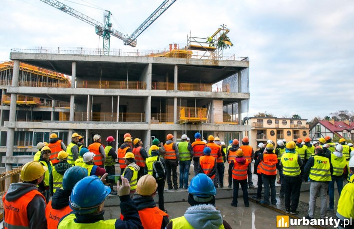 Wiecha na budowie budynku B kompleksu Dune Resort