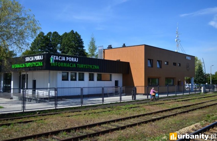 Dworzec kolejowy w Poraju