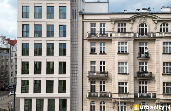 Tylko dziewięć apartamentów. Po jednym na każdym piętrze nowego budynku w centrum Warszawy