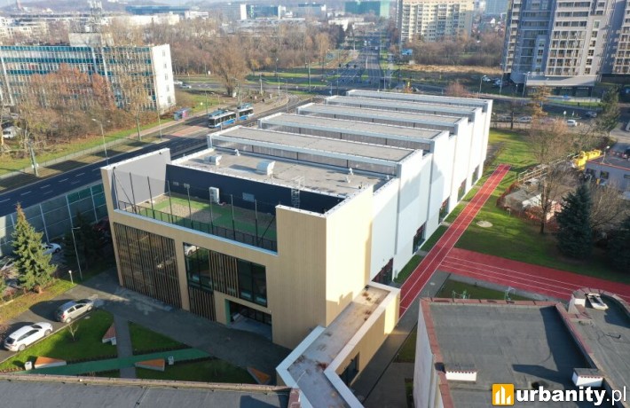 Hala przy Szkole Podstawowej nr 151 w Krakowie, fot. Grawit Nosiadek / ZIS