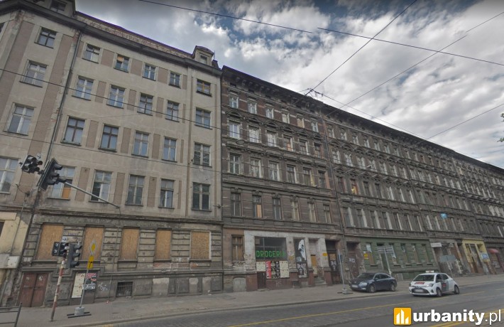 Kamienice przy Pułaskiego (fot. googlemaps)