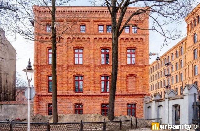 odsłonięcie elewacji na zabytkowych budynkach Famuł Poznańskiego, fot. LODZ.PL