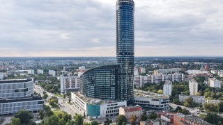 W dawnych biurach ponad 200-metrowego wieżowca otwarto flagowy hotel Prize by Radisson