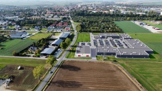 Smart Park Jawor, wizualizacja parku handlowego, wiz. materiały inwestora