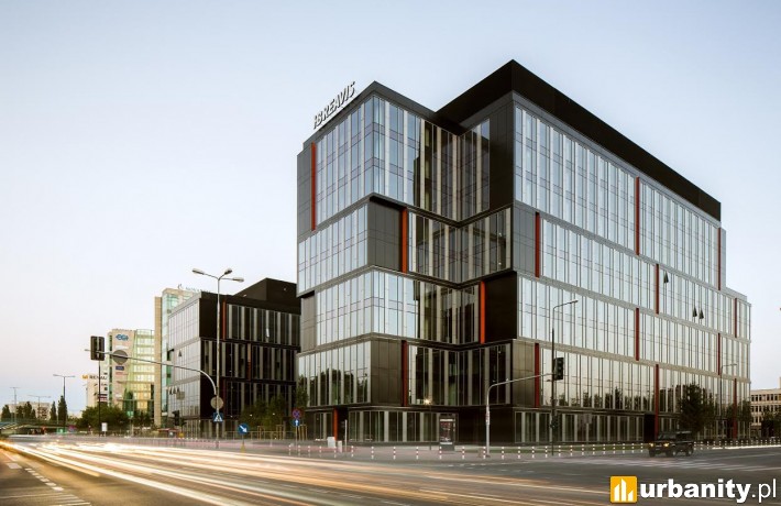 Biurowiec przy ulicy Postępu 14 w Warszawie