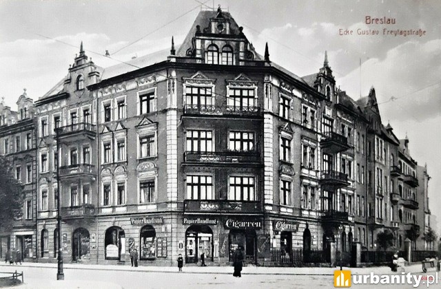 Nieistniejące już kamienice u zbiegu ulic Dyrekcyjnej i Joannitów, fot. Fotopolska.eu