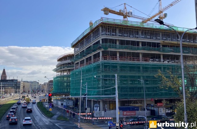 Docelowy kształt biurowca Infinity we Wrocławiu, fot. materiały prasowe
