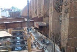 ZABEZPIECZENIE WYKOPU WRAZ Z WYKONANĄ PRZEDSCIANKĄ PRZY KLATCE K4-K5