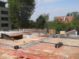 stawianie ścian II piętra.