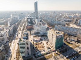 wiecha na budowie pierwszego biurowca