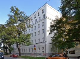 zdjęcie Living and Studying