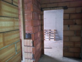 rozpoczeto wylewanie płyty stropowej