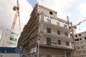 ocieplanie budynku, instalacje i tynki zewnętrzne