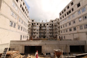 ocieplanie budynku, instalacje i tynki zewnętrzne