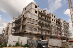 ocieplanie budynku, instalacje i tynki zewnętrzne