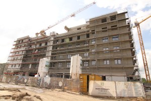 ocieplanie budynku, instalacje i tynki zewnętrzne