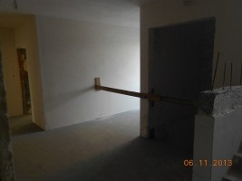 Budynek nr 12: Końcowe roboty przy elewacji (montaż trespy), montowanie ostatnich elementów instalacji sanitarnych w ...
