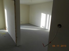 Budynek nr 12: Końcowe roboty przy elewacji (montaż trespy), montowanie ostatnich elementów instalacji sanitarnych w ...