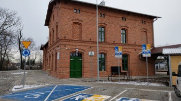 zdjęcie [Smolec] Dworzec kolejowy PKP