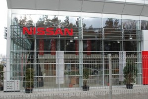 zdjęcie Nissan Polmotor