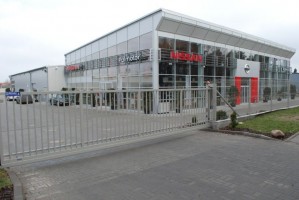 zdjęcie Nissan Polmotor