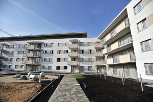i etap - prace wykończeniowe, głównie wokół budynku