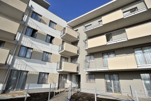 i etap - prace wykończeniowe, głównie wokół budynku