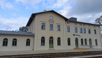 zdjęcie Dworzec kolejowy PKP