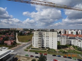 budynek osiągnął wysokość dziesiątego piętra