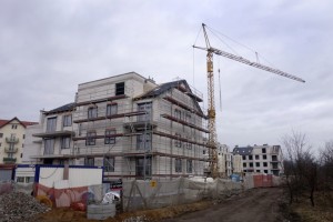 Prace nad poszyciem dachu