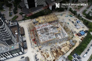 zdjęcie z budowy SkyTrust Solidarności