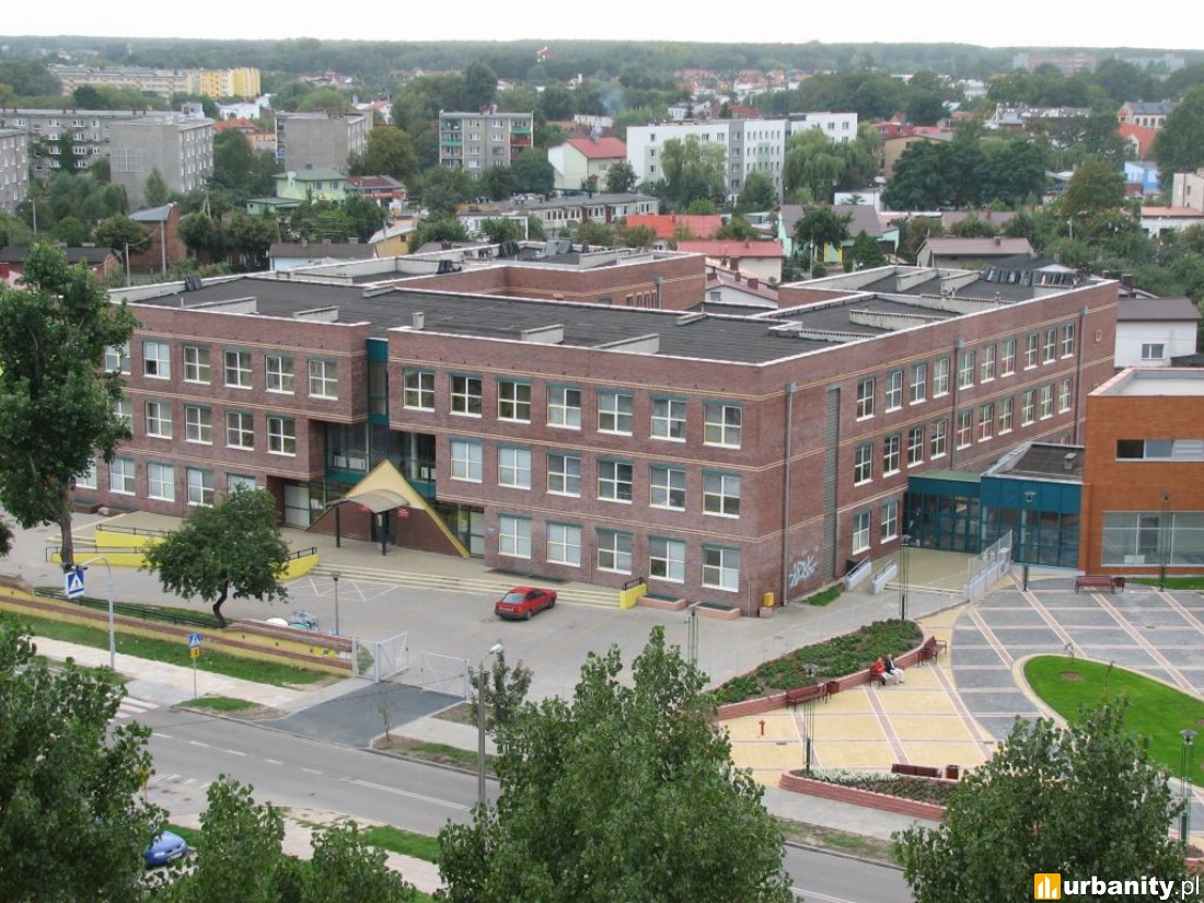Publiczne Gimnazjum nr 1 im. Szarych Szeregów Bełchatów Dąbrowskiego 11