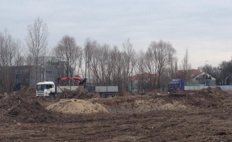 wykonawca jest  w trakcie zagospodarowania placu budowy