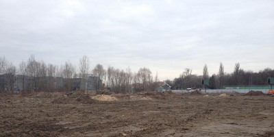 wykonawca jest  w trakcie zagospodarowania placu budowy