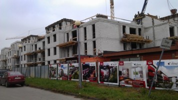 zakończenie budowy ścian konstrukcyjnych, przegotowanie do prac dekarskich
