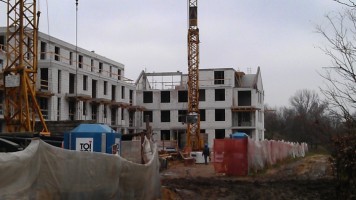 zakończenie budowy ścian konstrukcyjnych, przegotowanie do prac dekarskich