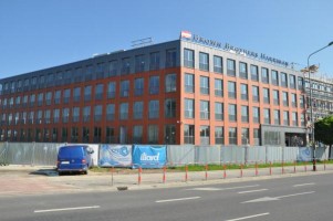 zakończenie prac w budynku Amsterdam, kontynuacja prac w budynku Rotterdam