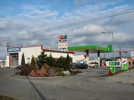 zdjęcie Stacja paliw Bliska