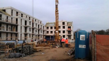 Prace dekarskie - powstaje konstrukcja dachu