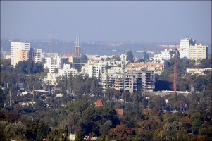 Budowa kompleksu widziana z wieży w Kolibkach