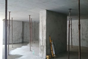 WYKONANY STROP POZIOM -2 RAMPA WJAZDOWA