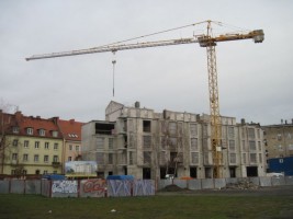 prace murowe oraz kolejne etapy montażu instalacji sanitarnej