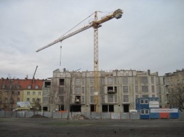 prace murowe oraz kolejne etapy montażu instalacji sanitarnej