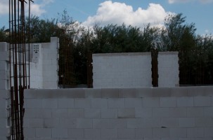 roboty murowe parter - ściany garaży