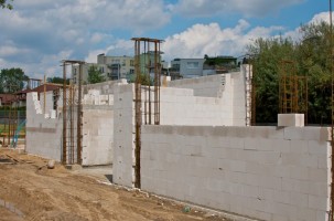 roboty murowe parter - ściany garaży