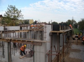 roboty murowe parter - ściany garaży