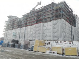 budynki nr 1 i 2 osiągnęły stan surowy otwarty, trwa montaż stolarki okiennej