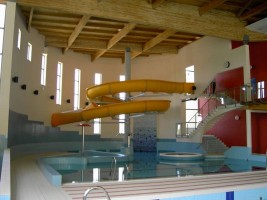 zdjęcie Kryta pływalnia Ośrodka Sportu i Rekreacji