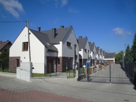 zdjęcie Domy w zabudowie szeregowej przy Górki