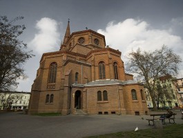 zdjęcie Kościół Świętych Apostołów Piotra i Pawła